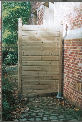 Porte de jardin en bois planches à clin 1m80 x 1m