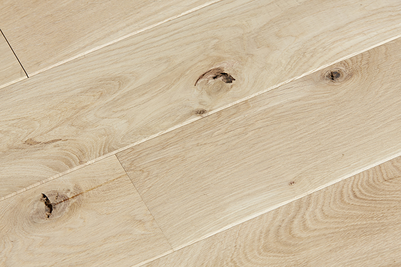 SRC parquet massif chêne français grenier brut - Qualité fermette - 14 x 130 mm