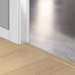 Profilé Incizo vinyle Quick-Step Livyn Rigid beige ramageux 40236 - 8 x 45 x 2000 mm