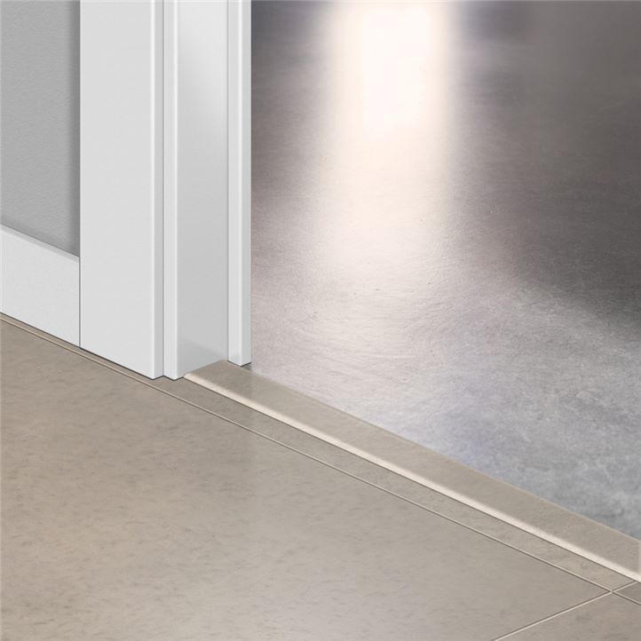 Profilé Incizo stratifié Quick-Step 1246 Béton poli naturel - 13 x 48 x 2150 mm