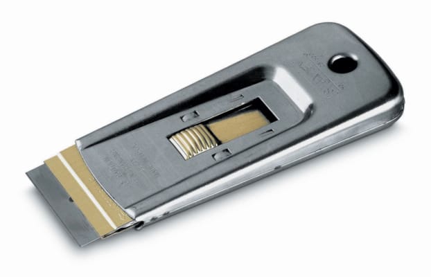 Gratte-vitres en métal