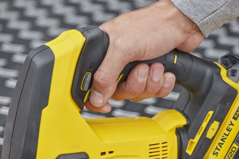 Stanley scie sauteuse pendulaire 18V