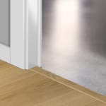 Profilé Incizo stratifié Quick-Step 4749 Chêne verni naturel - 13 x 48 x 2150 mm
