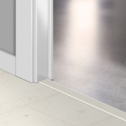 Profilé Incizo stratifié Quick-Step 4753 Chêne peint blanc - 13 x 48 x 2150 mm