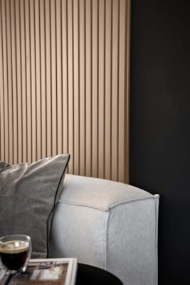 Panneau mural Maestro Latt - Matte Black avec 7 lattes Pepper Oak - 20 x 300 x 2770 mm