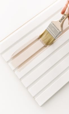 Panneau mural Maestro Latt White Paintable avec 7 lattes White Paintable - 20 x 300 x 2770