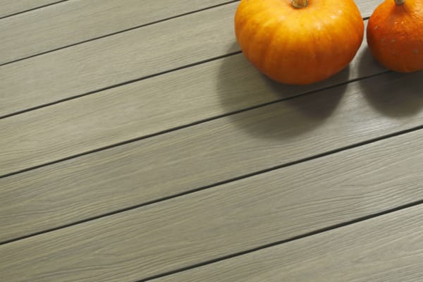 Terrasse Fiberdeck composite tubulaire 22,5 x 138 x 4000 mm - light grey creux