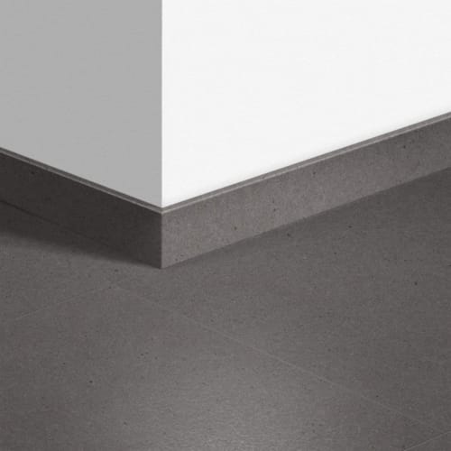 Plinthe standard vinyle Quick-Step Livyn Vibrant Gris Moyen 40138 - 12 x 58 x 2400 mm