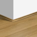 Moulure vinyle Quick -Step Livyn Chêne fumé ramageux 40238 - 17 x 17 x 2400 mm