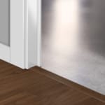 Profilé Incizo stratifié Quick-Step 4761 Noyer chic - 13 x 48 x 2150 mm