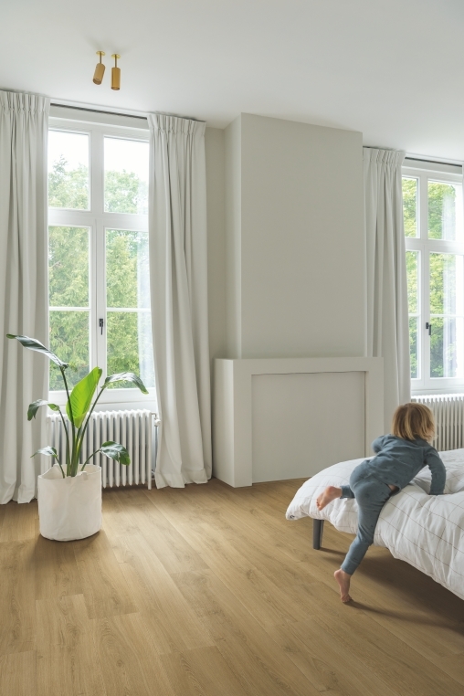 Parquet stratifié Quick-Step Capture - Chêne chaud naturel brossé 4762 - 9 x 212 x 1380 mm