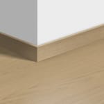 Plinthe standard stratifié Quick-Step 4750 Chêne vernis beige 12 x 58 x 2400 mm
