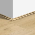 Moulure vinyle Quick -Step Livyn Chêne flotté Beige 40018 - 17 x 17 x 2400 mm