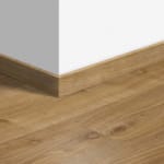 Plinthe standard vinyle Quick-Step Livyn Chêne Cottage Naturel 40025 - 12 x 58 x 2400 mm
