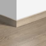 Plinthe standard stratifié Quick-Step 1285 Chêne vieilli blanc planches - 12 x 58 x 2400 m