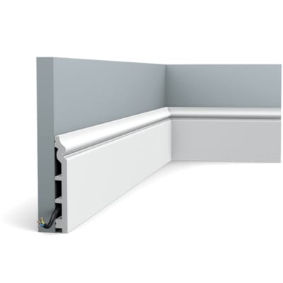 Moulure plinthe SX118 200x1,8x13,7