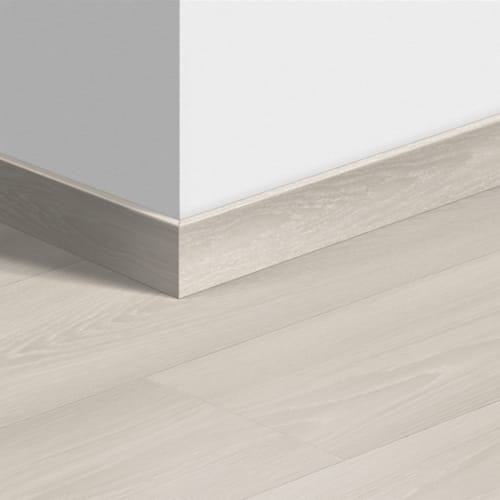 Plinthe standard stratifié Quick-Step 4757 Chêne blanc premium 12 x 58 x 2400 mm