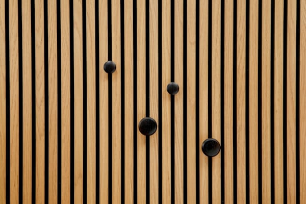 Ter Hürne SilentDesign LivingWall - Björn - Boutons en bois noir