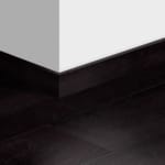 Plinthe standard stratifié Quick-Step 4755 Chêne peint noir 12 x 58 x 2400 mm