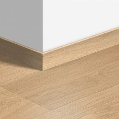 Plinthe standard stratifié Quick-Step 1283 Chêne verni blanc planches - 12 x 58 x 2400 mm
