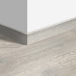 Plinthe standard stratifié Quick-Step 1653 Chêne vieilli patiné blanc - 12 x 58 x 2400 mm