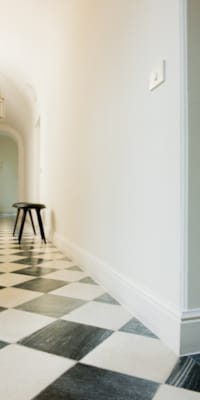 Moulure plinthe SX118 200x1,8x13,7