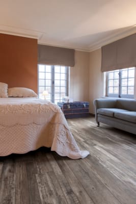 Plinthe moderne COREtec ESSENTIALS - Fallen Oak - 3752 - 2400mm x 13mm x 58mm