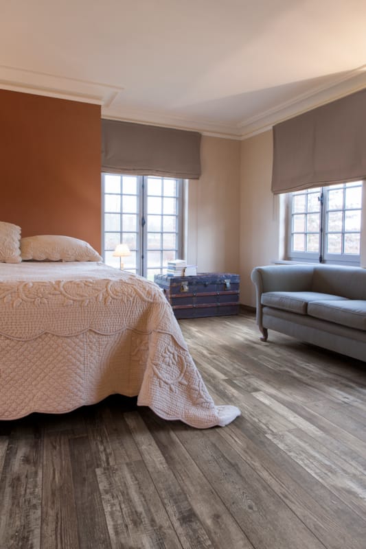 Plinthe moderne COREtec ESSENTIALS - Fallen Oak - 3752 - 2400mm x 13mm x 58mm