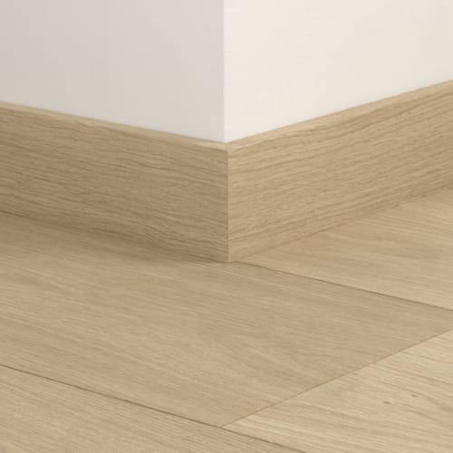 Plinthe standard vinyle Quick-Step Livyn chêne littoral sable 40322 - 12 x 58 x 2400 mm