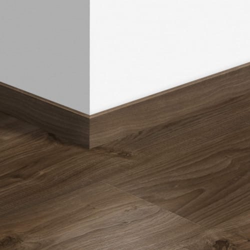 Plinthe standard vinyle Quick-Step Livyn Chêne Cottage Brun Foncé 40027 - 12 x 58 x 2400 m
