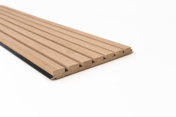 Panneau mural Maestro Latt - Matte Black avec 7 lattes Pepper Oak - 20 x 300 x 2770 mm