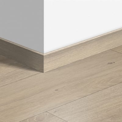 Plinthe standard stratifié Quick-Step 1658 Chêne Moonlight clair  - 12 x 58 x 2400 mm