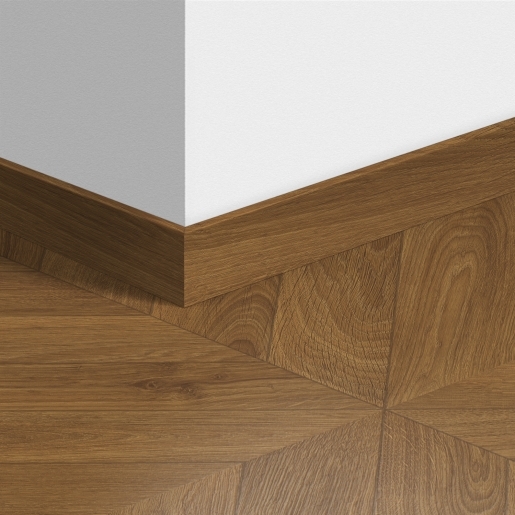 Plinthe standard stratifié Quick-Step 4162 Chevron chêne brun 12 x 58 x 2400 mm