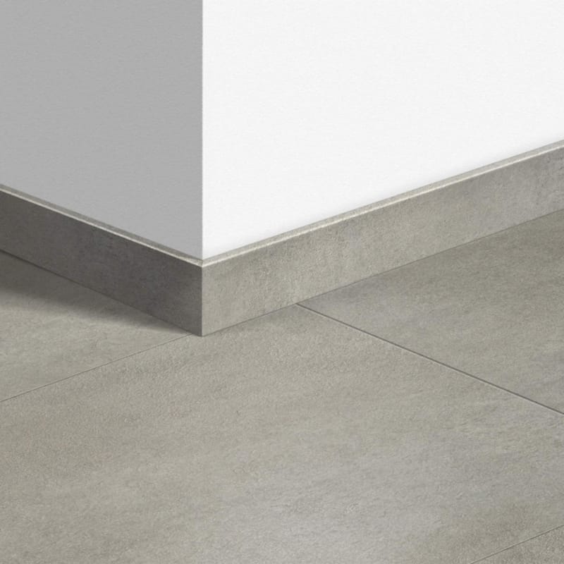 Plinthe standard vinyle Quick-Step Livyn Béton Gris Chaleureux 40050 - 12 x 58 x 2400 mm