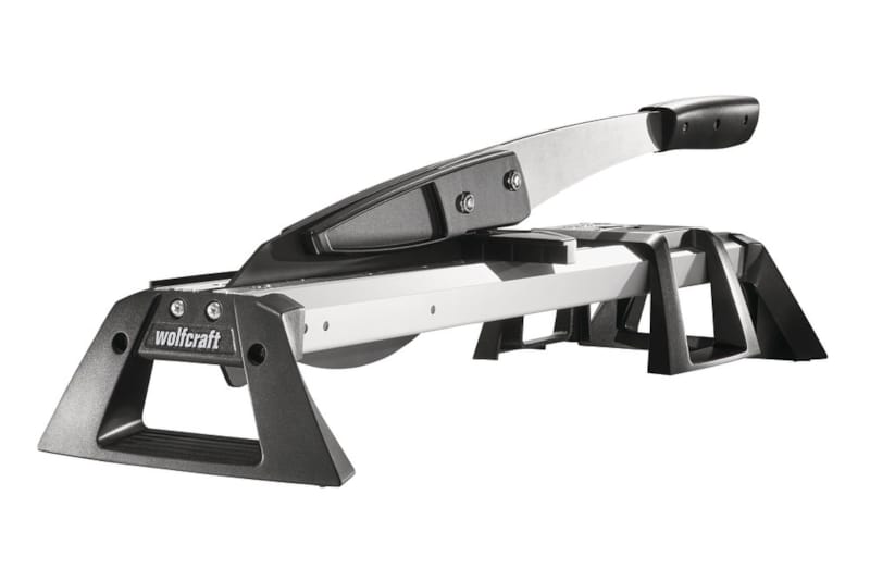 Presse coupante VLC 800 pour stratifié et vinyle