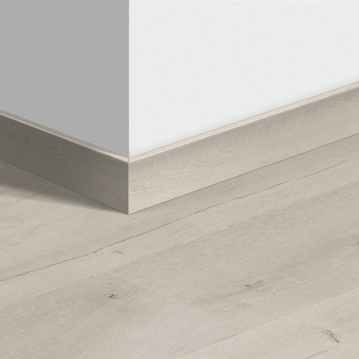 Plinthe standard stratifié Quick-Step 4748 Chêne patiné doux 12 x 58 x 2400 mm