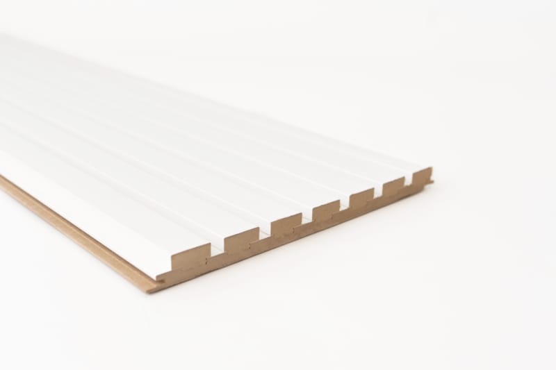 Panneau mural Maestro Latt White Paintable avec 7 lattes White Paintable - 20 x 300 x 2770 mm