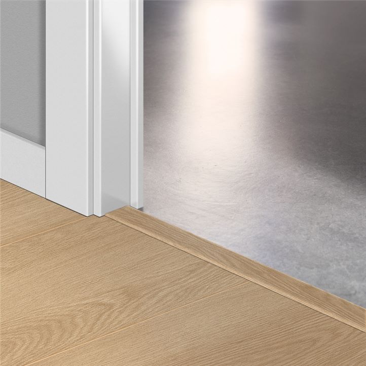 Profilé Incizo stratifié Quick-Step 1283 Chêne verni blanc planches - 13 x 48 x 2150 mm