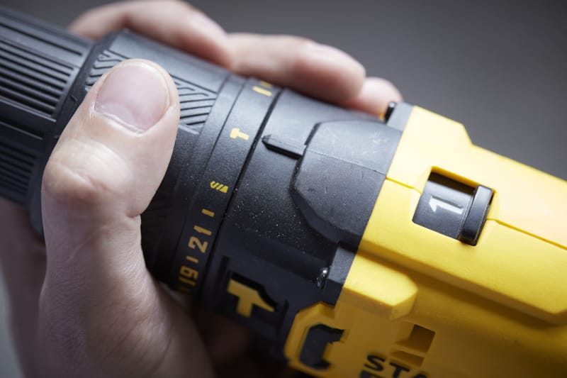 Stanley Fatmax V20 visseuse à percussion 18V + 2x batteries lithium 18V 1.5Ah + sac