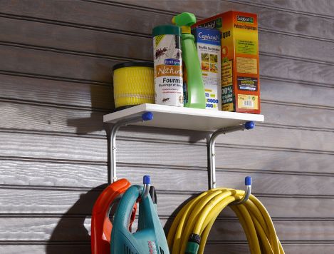 Crochet pour plafond zingué