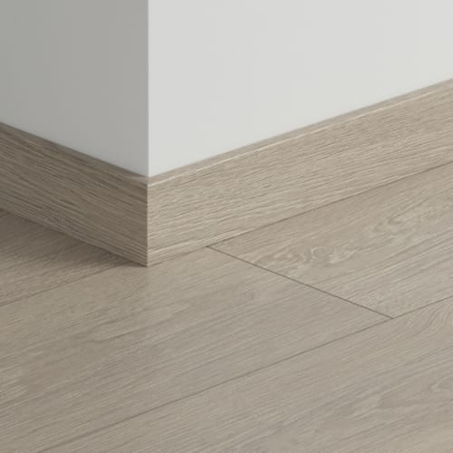 Plinthe standard stratifié Quick-Step 1405 Chêne vieilli gris clair - 12 x 58 x 2400 mm