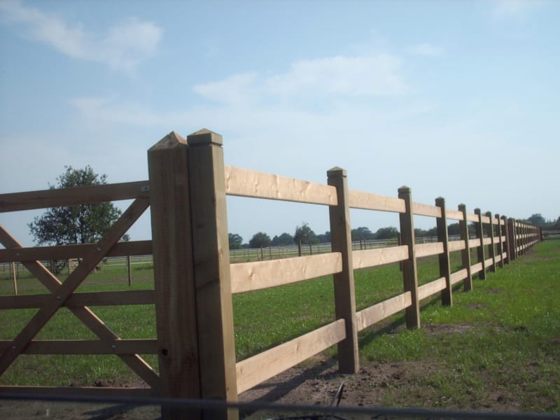 Poteau en bois 120x120 x 2,25 m - Cavalier