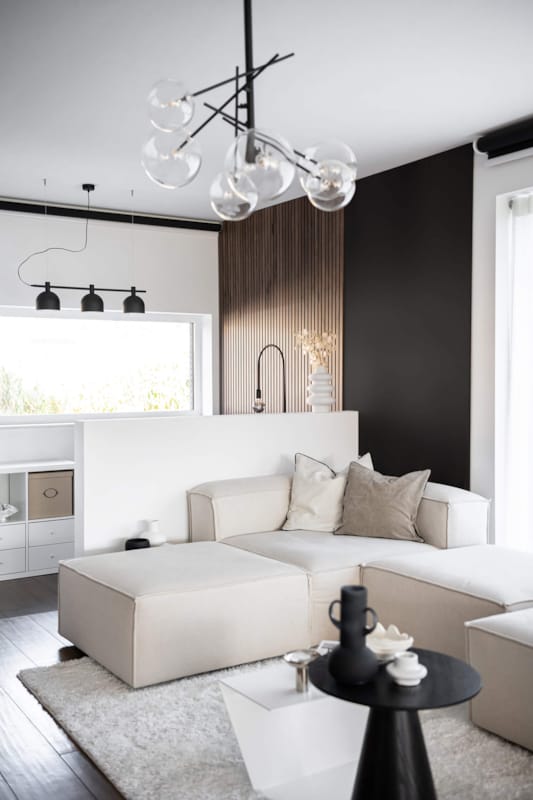 Panneau mural Maestro Latt Matte Black avec 7 lattes Castle Oak - 20 x 300 x 2770 mm