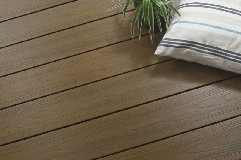 Terrasse Fiberdeck composite tubulaire 22,5 x 138 x 4000 mm - teak creux