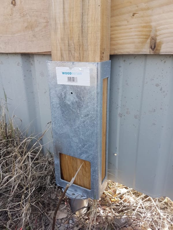 Weasyfix Connecteur pour fixation de poteaux (section maximum de 70/150)