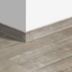 Plinthe standard vinyle Quick-Step Livyn Pin Brume Matinale 40074 - 12 x 58 x 2400 mm