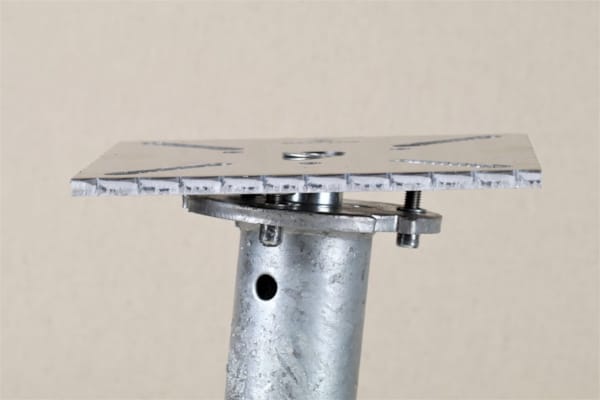 Weasyfix Connecteur avec plaque en aluminium 200/200/8 et vis tête fraisée M16/50