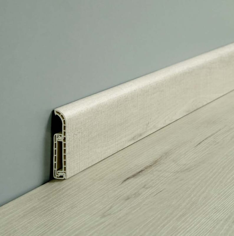 Plinthe Design COREtec ESSENTIALS - Boston Oak - 31992 - 2400mm x 16mm x 70mm