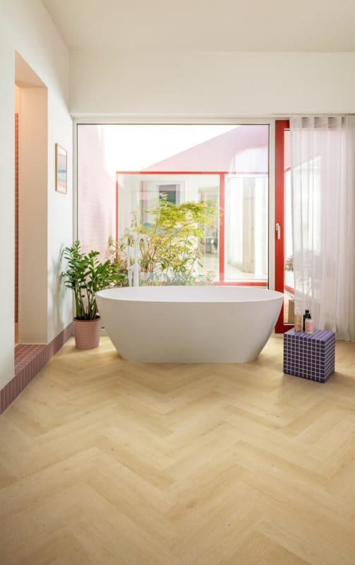Parquet stratifié Quick-Step Impressive Design - Chevron chêne gingembre 8246 - 8 x 131 x