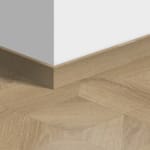 Plinthe standard stratifié Quick-Step 4142 Chêne royal nature 12 x 58 x 2400 mm